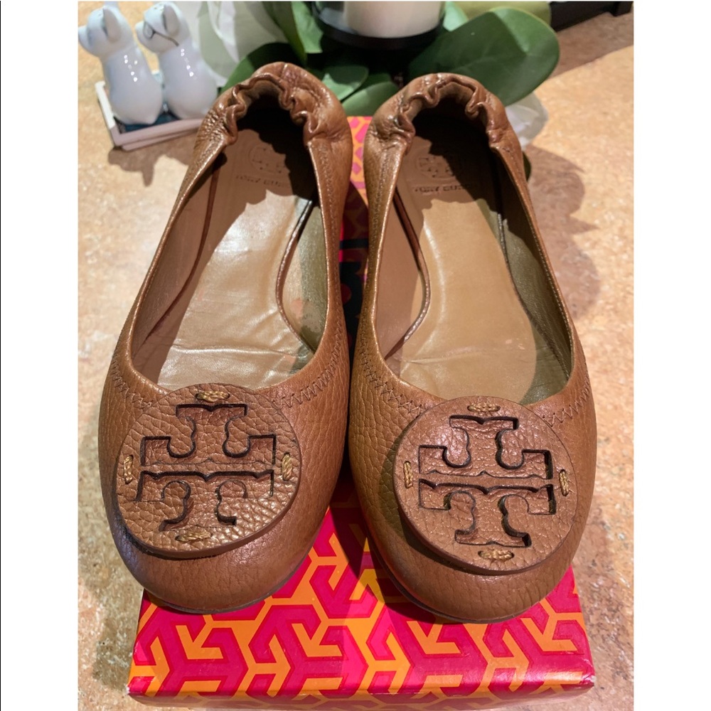 *barely worn* Tory Burch Reva Flat